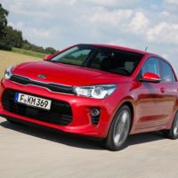 Der neue Kia Rio 2017 Frontansicht Seitenansicht und Kühlergrill des neuen Rio Bildquelle: press.kia.com
