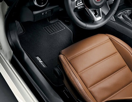 Fiat 124 Spider Erfahrungen Bild vom Innenraum, Ledersitze Bildquelle: fiat.de
