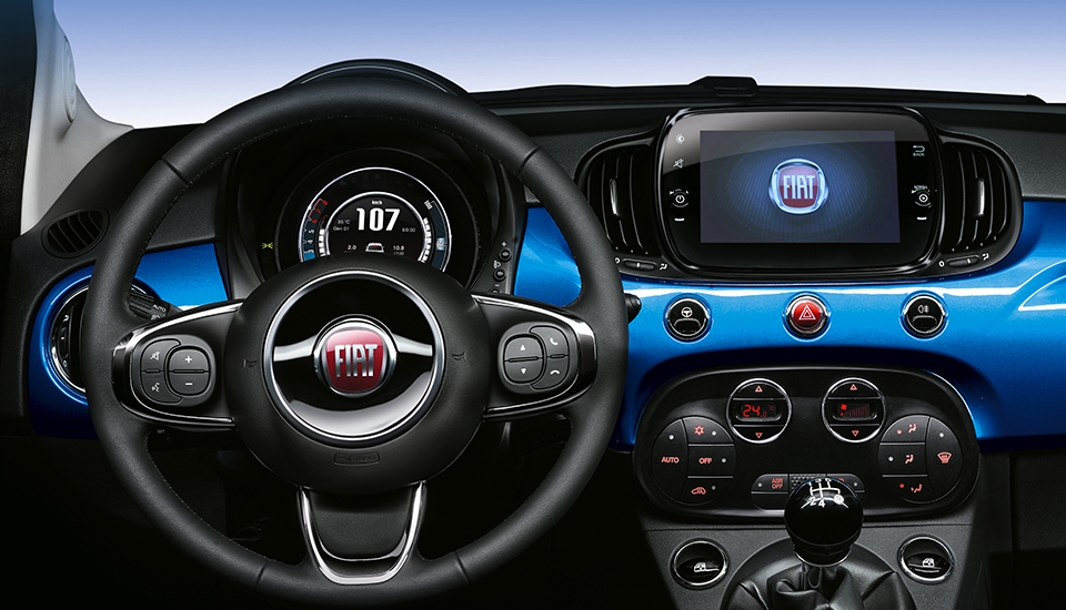 Fiat 500 1.2 Mirror Innenraum, Cockpit und UConnect Live Bildquelle: fiat.de