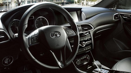 Infiniti Q30 Erfahrungsbericht Bild vom Innenraum des Infiniti Q30 Bildquelle: infiniti.de