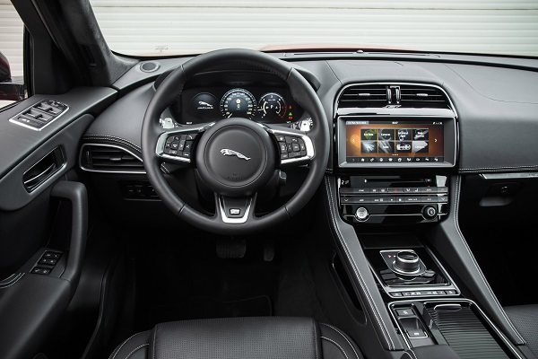 Innenraum Jaguar F Pace Test Bildquelle: Jaguar Pressebereich