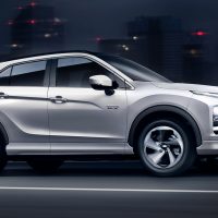 Mitsubishi Eclipse Cross Plugin Seitenansicht Bildquelle: mitsubishi-motors.de