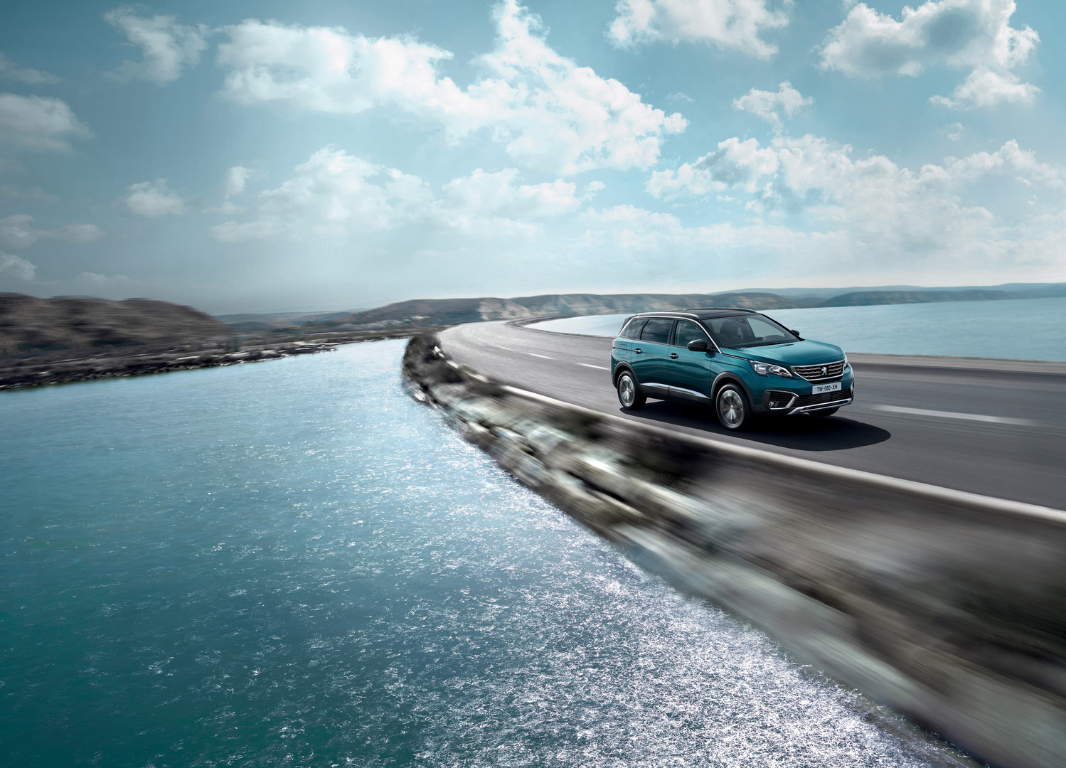 Neue Peugeot Modelle der 5008 SUV in Aktion Bildquelle: Peugeot.ch