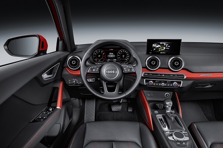 Neuer Audi Q2 Cockpit Bildquelle: Audi-Mediacenter