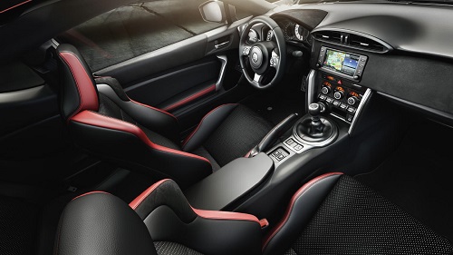 Neuer Toyota GT86 2016 Innenraum - Blick ins Cockpit Bildquelle: Toyota.de