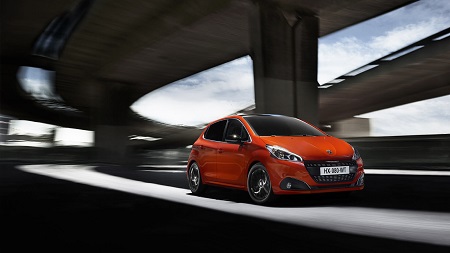 Peugeot 208 Frontansicht und Seitenansicht