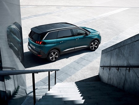 Peugeot 5008 Erfahrungsbericht Bild des neuen 5008 von Peugeot von der Seite Bildquelle: Peugeot.de