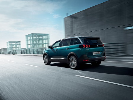 Peugeot 5008 Erfahrungsbericht Bild vom Heck des neuen 5008 Bildquelle: Peugeot.de