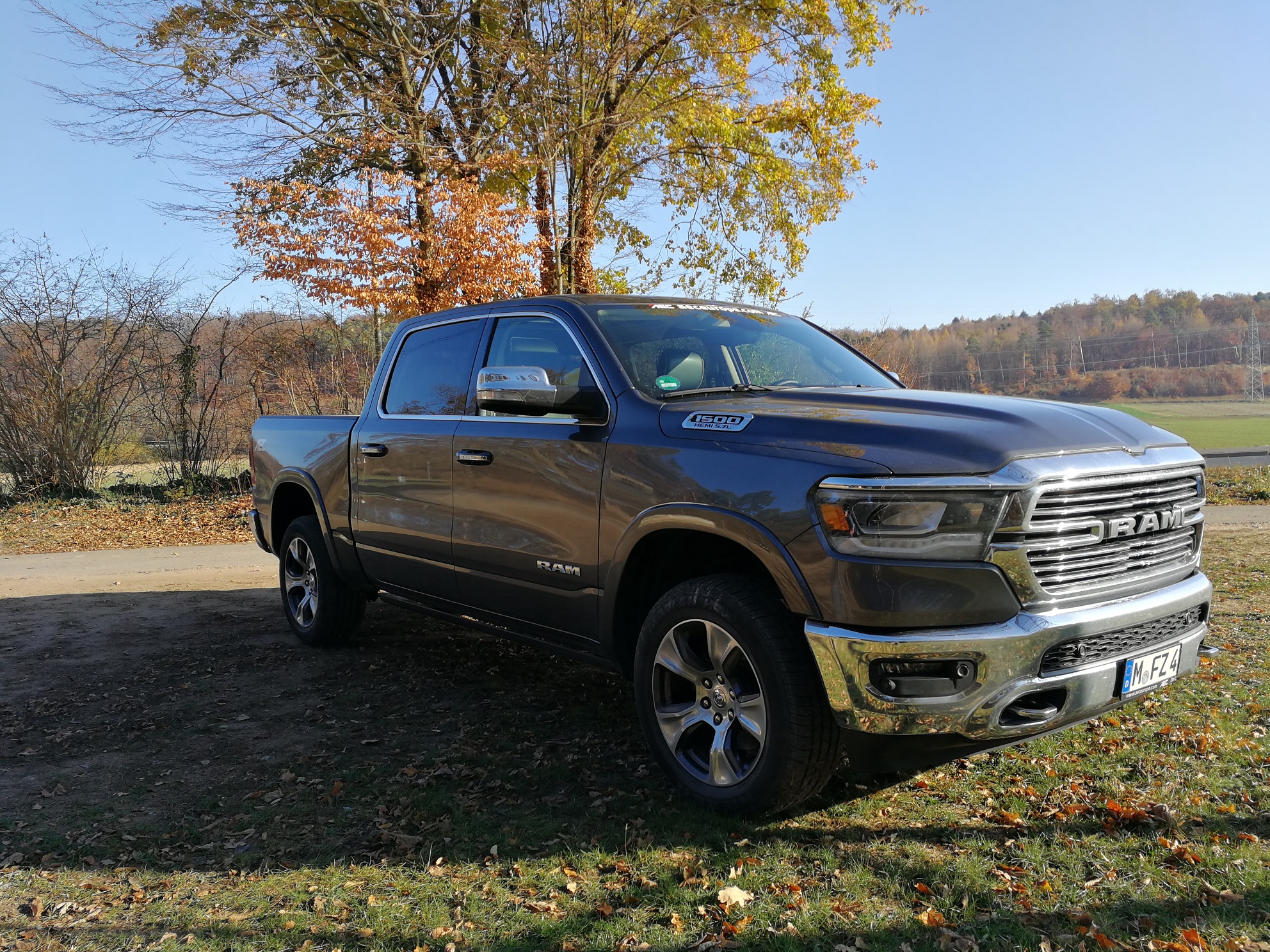 RAM 1500 2019 Seitenansicht und Front