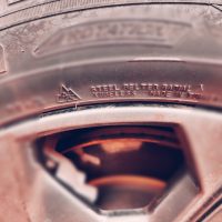 Sicherheit im Winter mit passenden Winterreifen