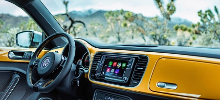 VW Beetle Erfahrungsbericht Bild vom Cockpit des VW Beetle Bildquelle: Volkswagen AG