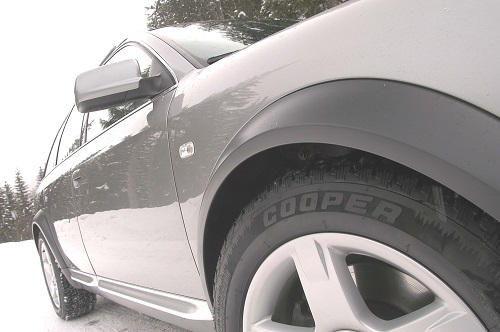 Wintertipps fürs Auto Allrad Winterreifen Seite Bildquelle: CooperTire